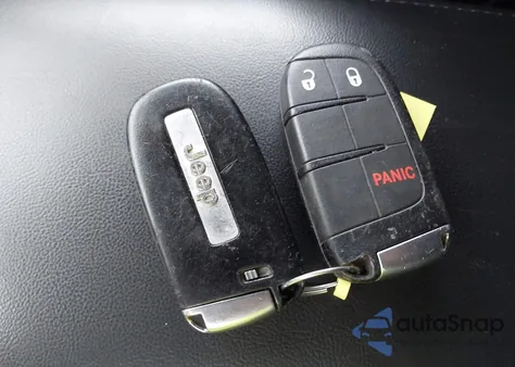 2014 Jeep Grand Cherokee Laredo z USA, uszkodzony, nr VIN 1C4RJFAG3EC471584